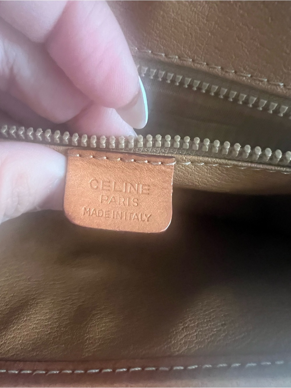 CELINE Brown Patterned Chain Shoulder Bag with Tan Trim - Picture 4 of 10